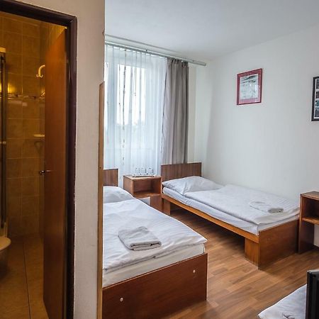 Hotel Alexander Прага Екстер'єр фото